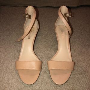 Nine West nude heels